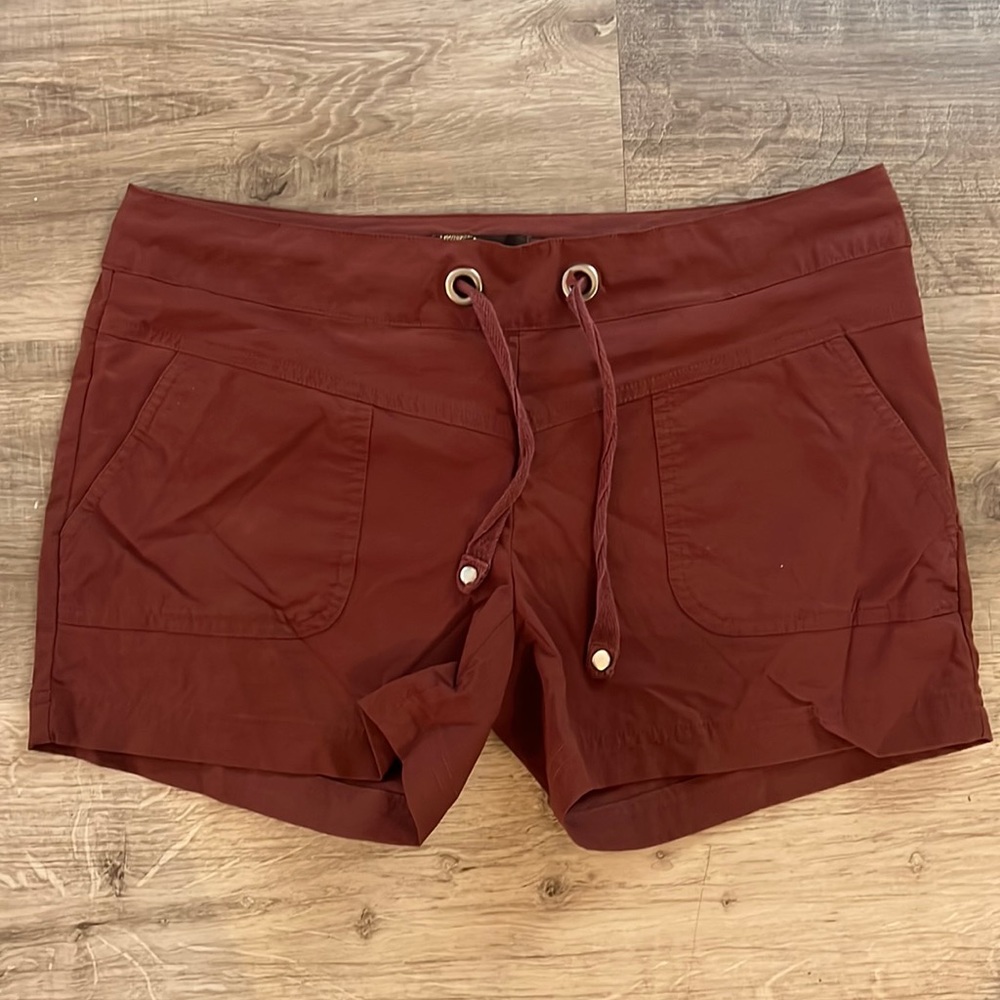 Prana shorts size small